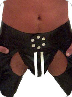 Mens  Rubber Chaps  Short Chaps (Latex kurze Chaps mit Streifen)